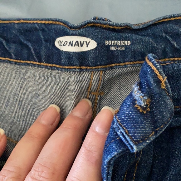 NWOT Old Navy Boyfriend Midrise Sz 18 Shorts - Picture 2 of 4